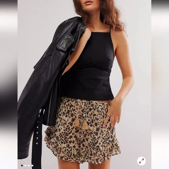 Spell Belle Mare Shorts In Pepper - Picture 3 of 10